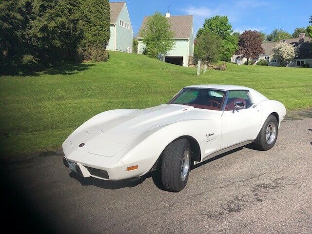 Chevrolet Corvette 1976 image number 0