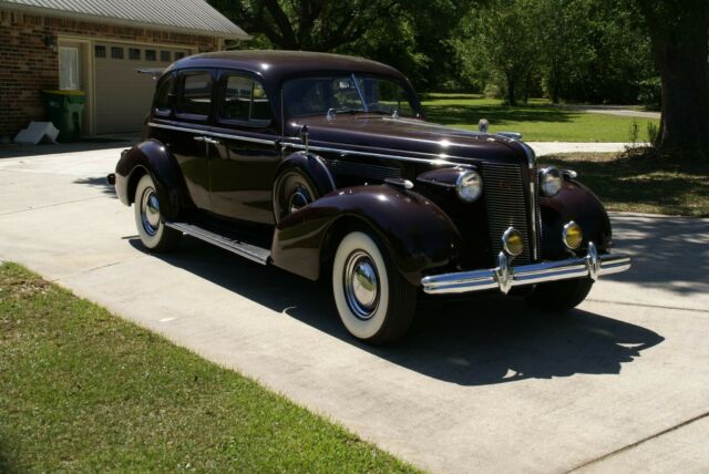 Buick Century Series 60 1937 image number 1