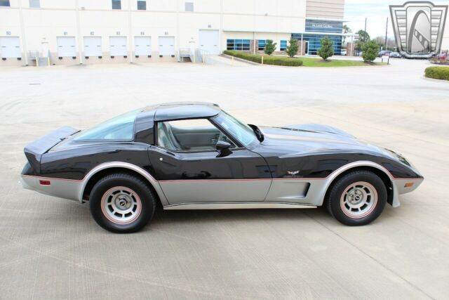 Chevrolet Corvette 1978 image number 5