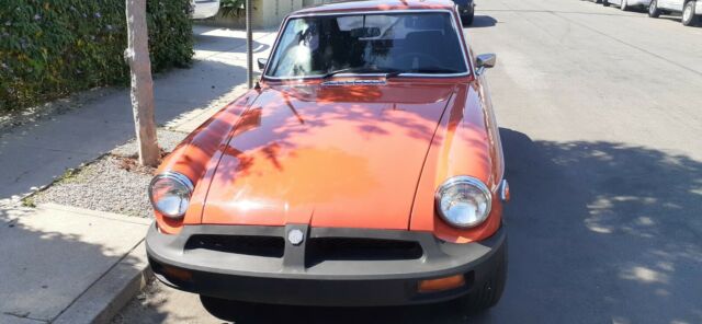 MG MGB 1974 image number 1