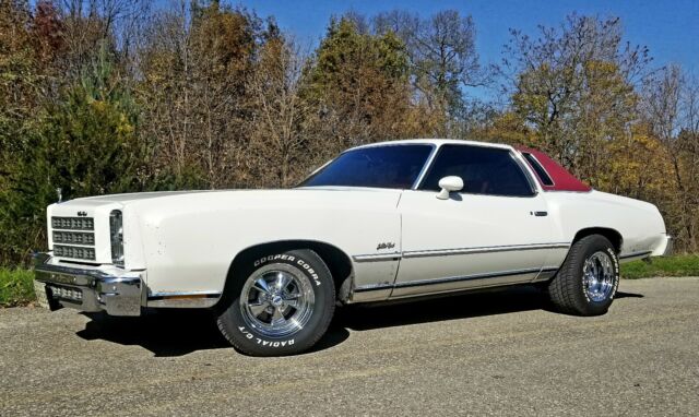 Chevrolet Monte Carlo 5.0 1977 image number 0