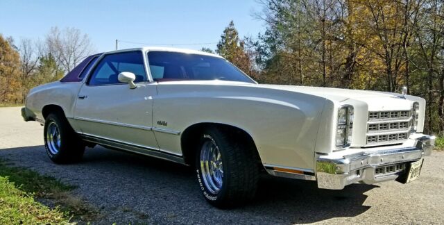 Chevrolet Monte Carlo 5.0 1977 image number 10