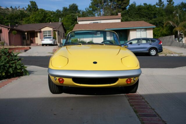 Lotus Elan 1967 image number 2