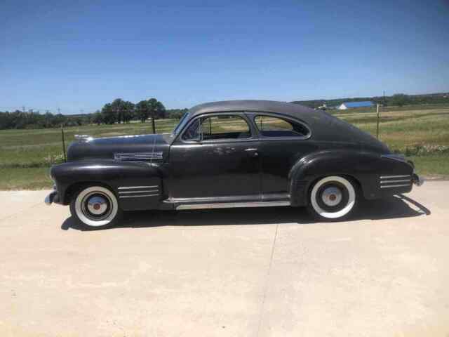 Cadillac Series 61 1941 image number 0