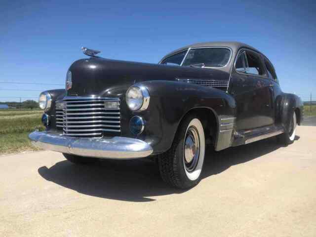 Cadillac Series 61 1941 image number 20