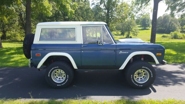 Ford Bronco 1976 image number 1