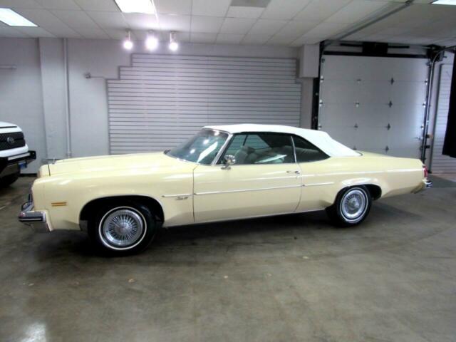 Oldsmobile Eighty-Eight 1975 image number 10