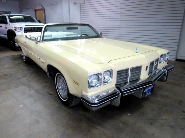 Oldsmobile Eighty-Eight 1975 image number 21