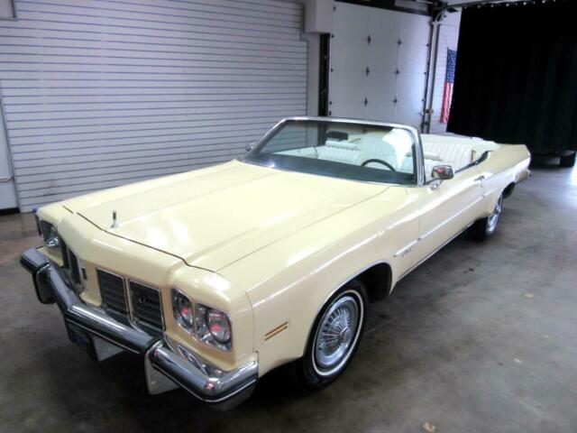 Oldsmobile Eighty-Eight 1975 image number 39