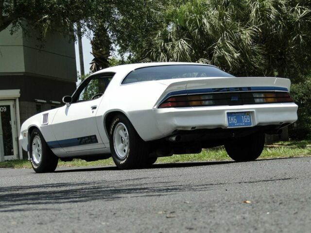 Chevrolet Camaro 1979 image number 7