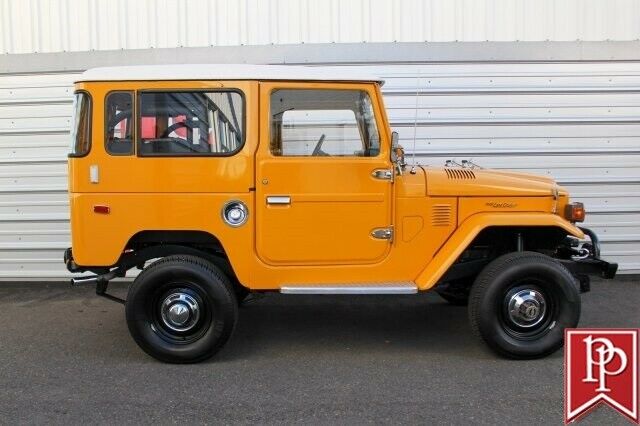 Toyota Land Cruiser 1973 image number 17