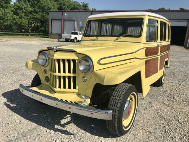 Willys Station Wagon 1962 image number 0