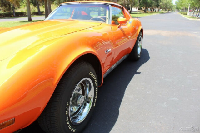 Chevrolet Corvette 1976 image number 12