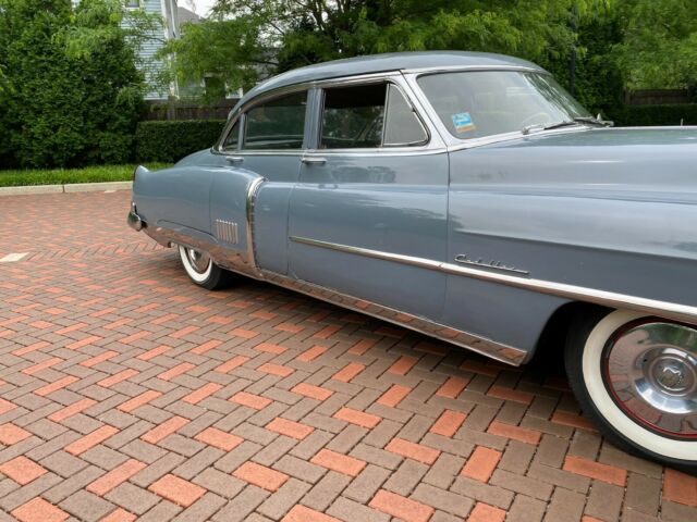 Cadillac Fleetwood 1953 image number 15