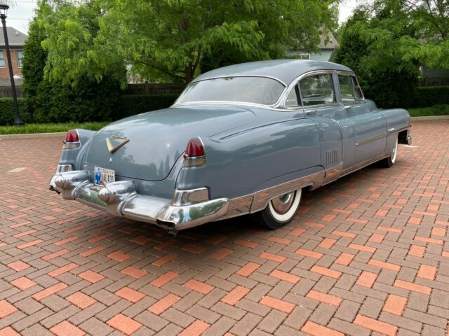 Cadillac Fleetwood 1953 image number 46