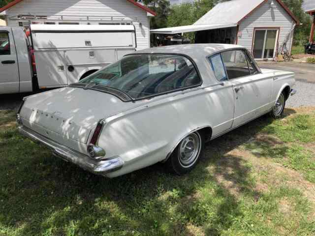 Plymouth Barracuda 1965 image number 1