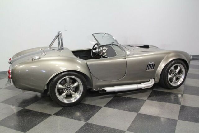 Shelby Cobra 1965 image number 38