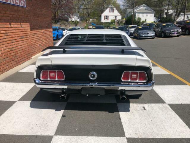 Ford Mustang 1971 image number 27