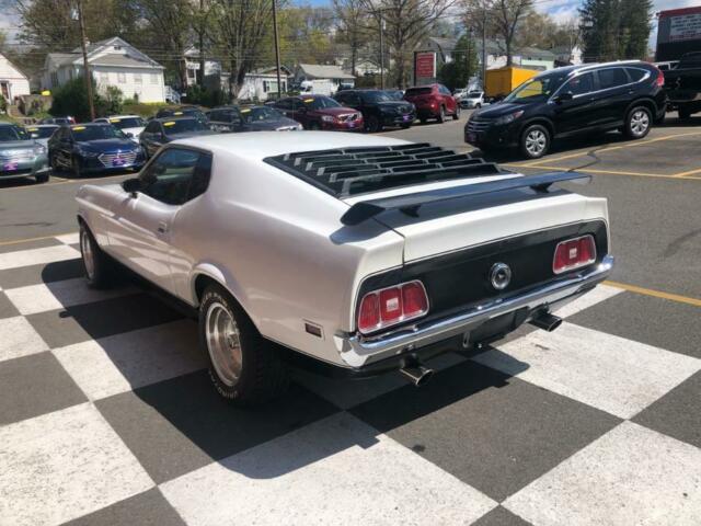 Ford Mustang 1971 image number 28