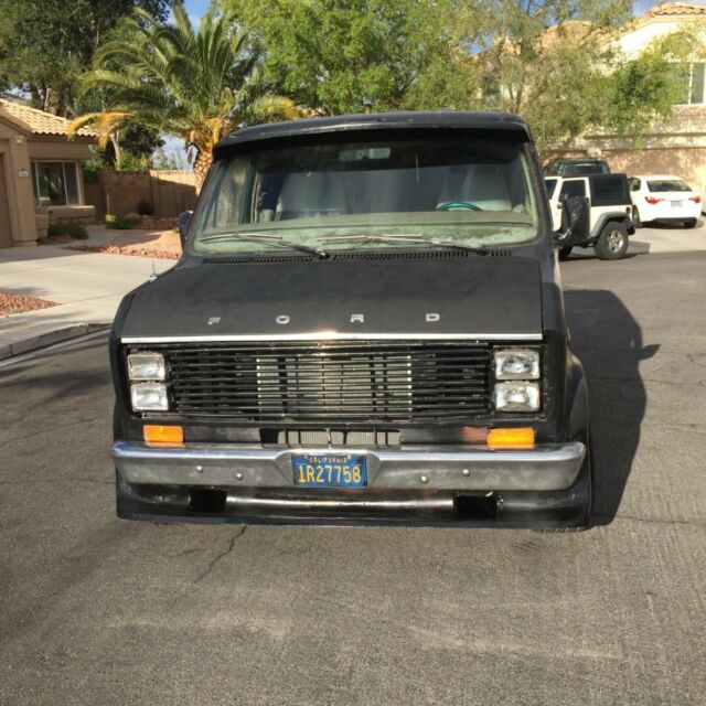 Ford E-Series Van 1976 image number 21