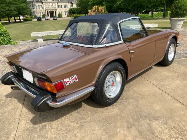 Triumph TR-6 1974 image number 2