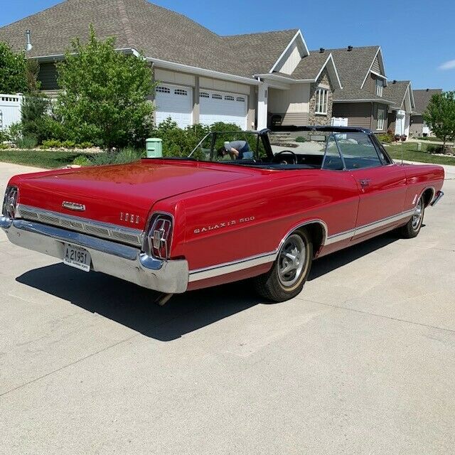 Ford Galaxie 1967 image number 27