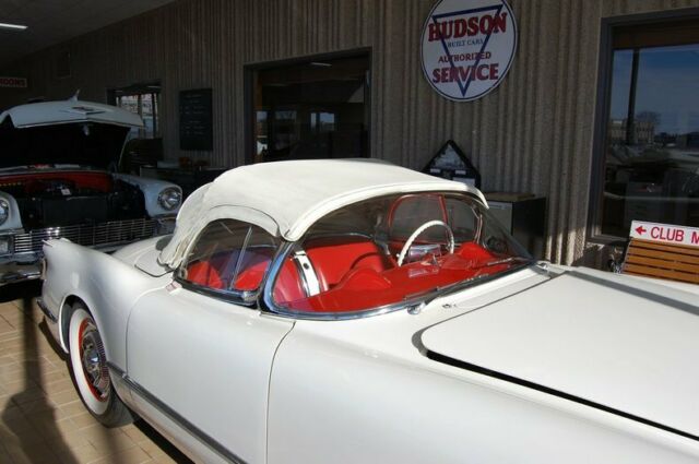 Chevrolet Corvette 1954 image number 18