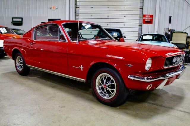 Ford Mustang 1966 image number 27