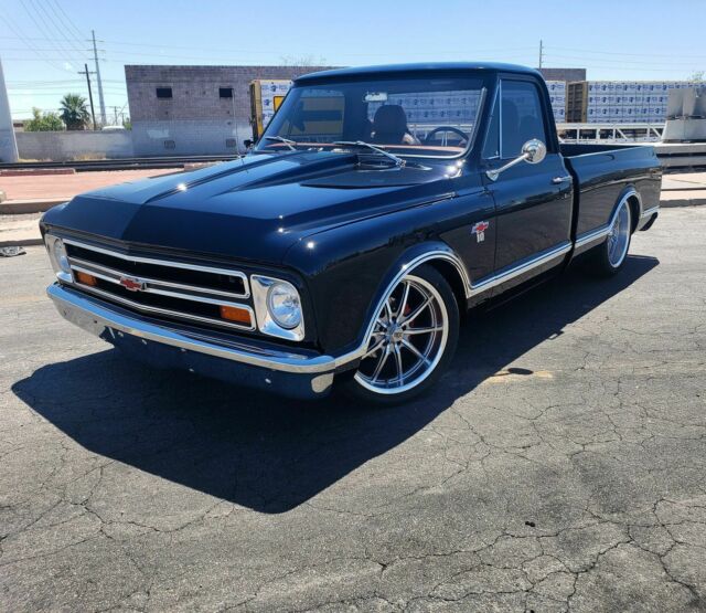 Chevrolet C-10 1967 image number 0