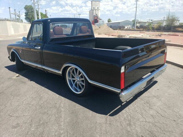 Chevrolet C-10 1967 image number 2