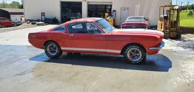 Ford Mustang 1965 image number 2