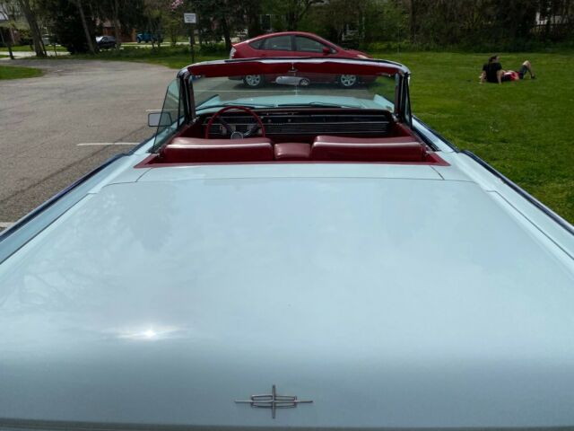 Lincoln Continental 1964 image number 28