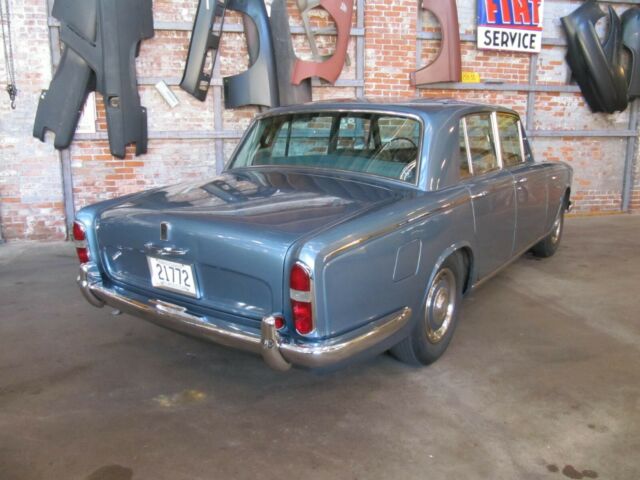 Rolls-Royce Silver Shadow 1967 image number 28