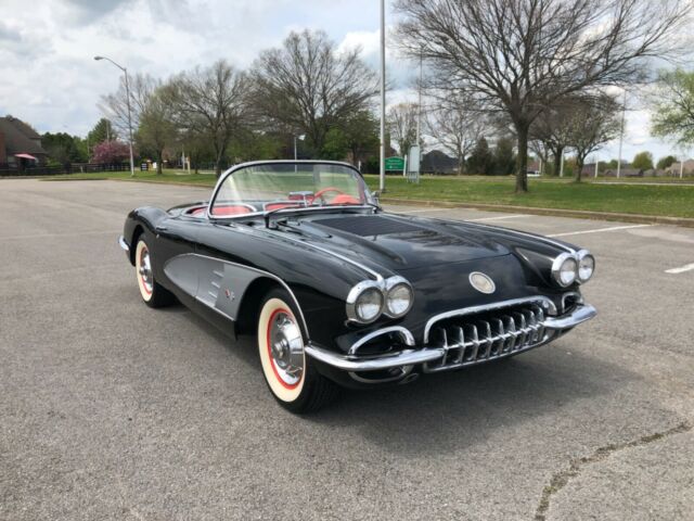 Chevrolet Corvette 1958 image number 18