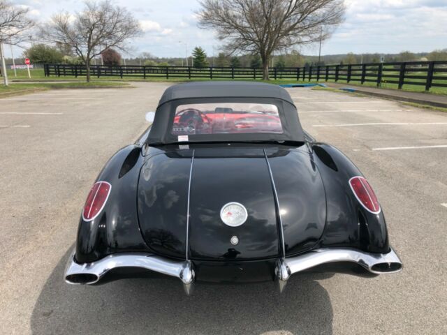 Chevrolet Corvette 1958 image number 30