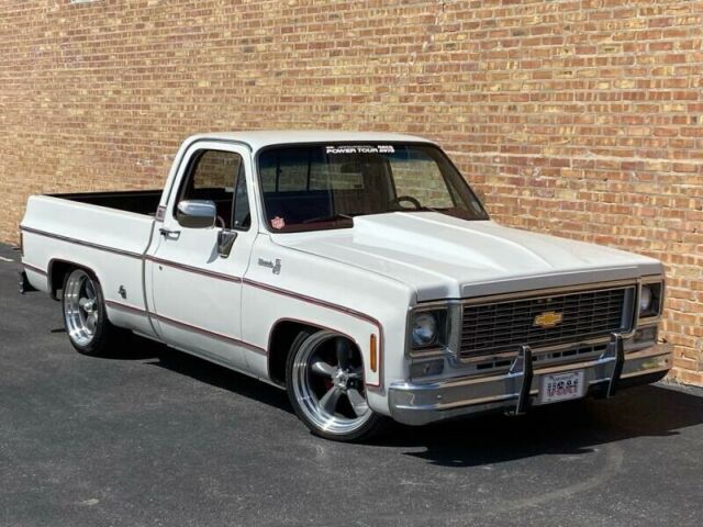 Chevrolet Silverado 1500 1977 image number 0