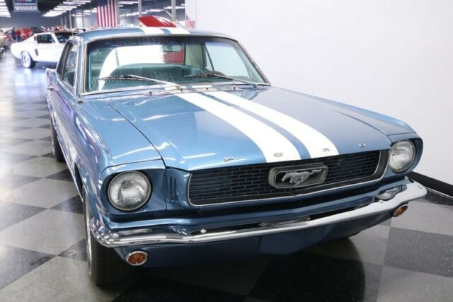 Ford Mustang 1966 image number 18