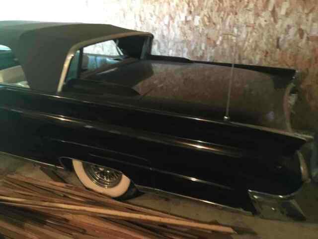 Lincoln Continental Mk IV 1959 image number 2