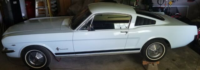 Ford Mustang 1965 image number 24