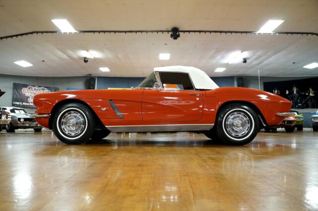 Chevrolet Corvette 1962 image number 21