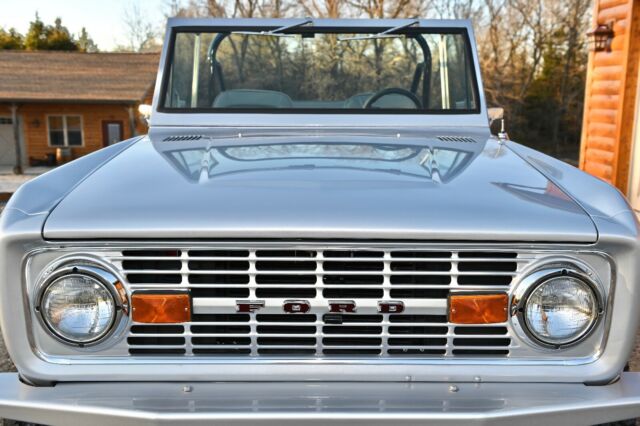 Ford Bronco 1971 image number 10