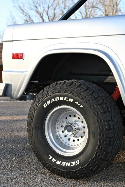 Ford Bronco 1971 image number 29