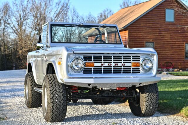 Ford Bronco 1971 image number 32