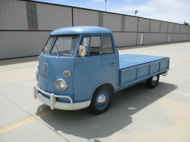 Volkswagen Bus/Vanagon 1962 image number 1