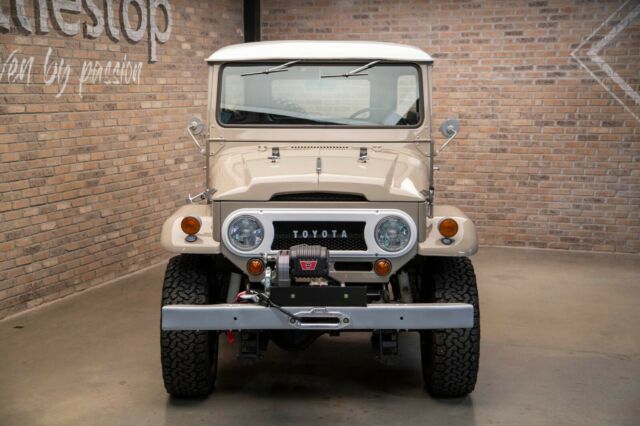 Toyota Land Cruiser 1968 image number 1