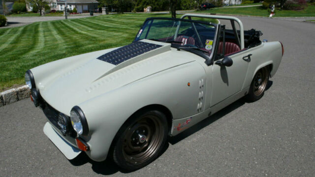 MG Midget 1972 image number 1