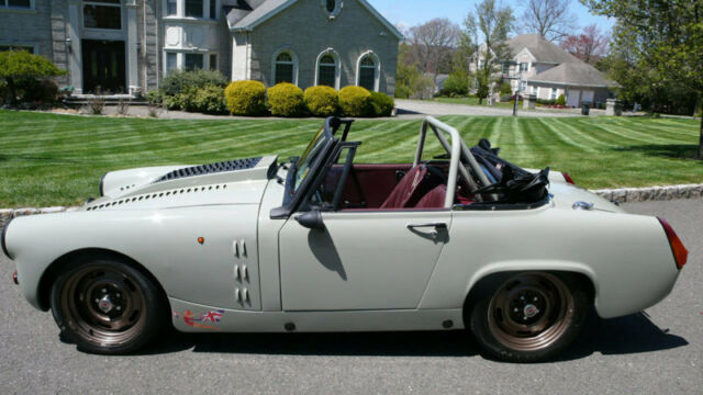 MG Midget 1972 image number 11