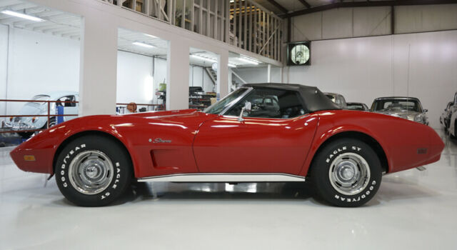 Chevrolet Corvette 1974 image number 10