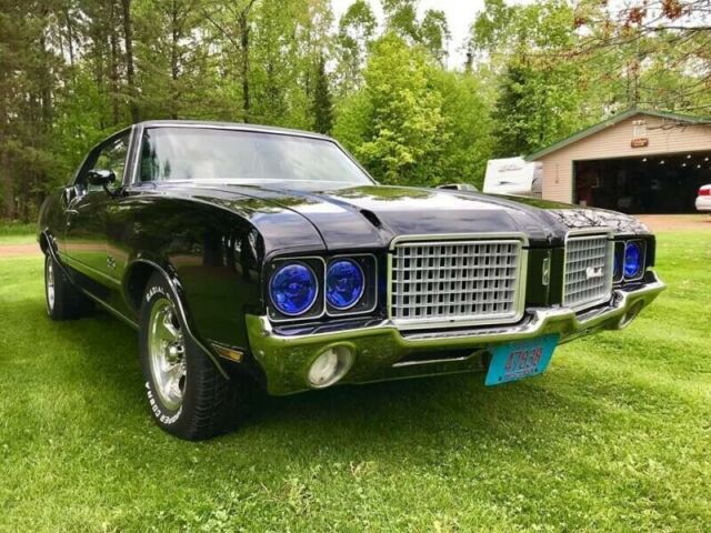 Oldsmobile Cutlass 1972 image number 9