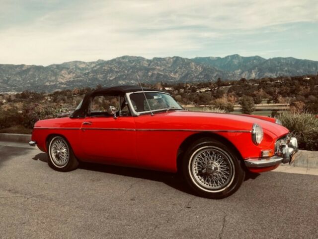 MG MGB 1963 image number 12